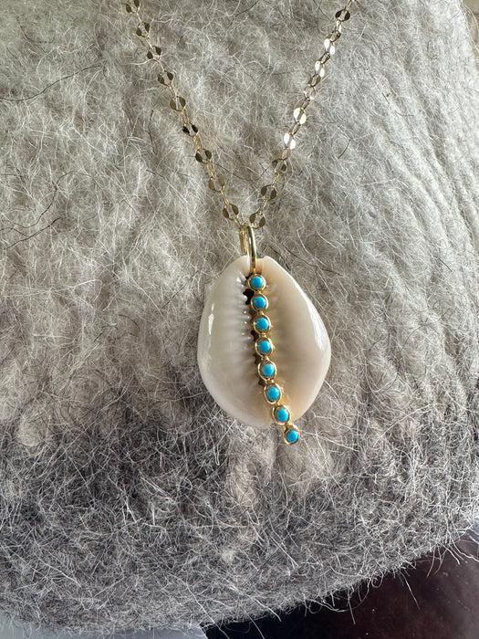 Good Luck Cowrie - Turquoise